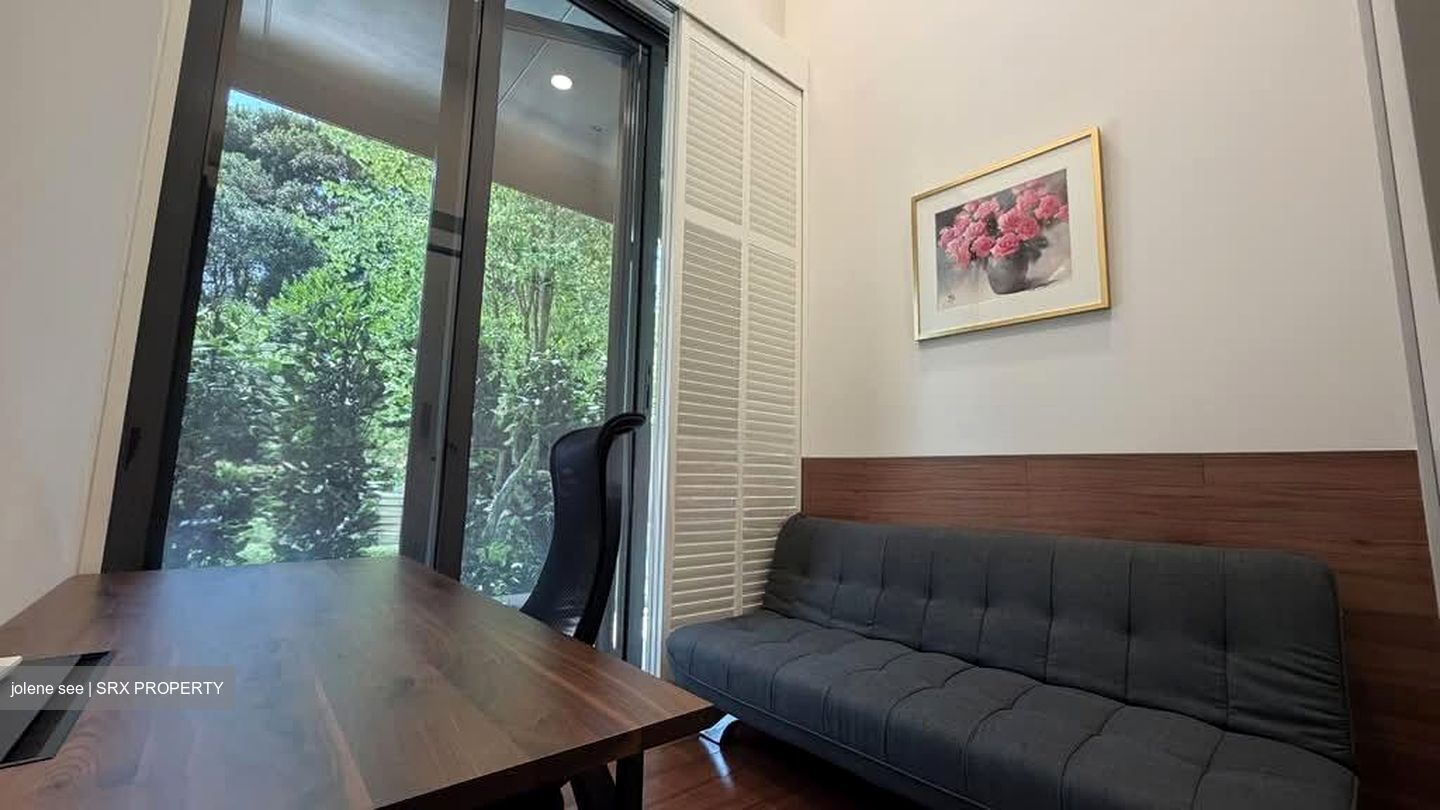 19 Nassim (D10), Apartment #559433871